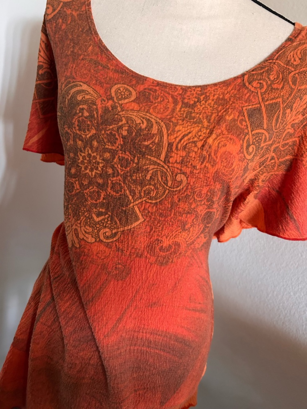 Vintage Y2K Statement Mandala Flowy Scoop Flutter Sleeve Top Early 2000’s Boho